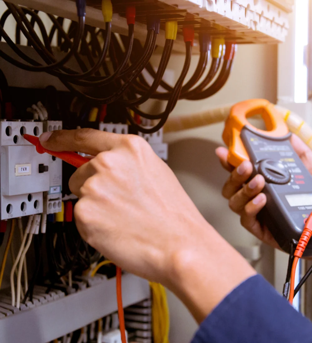 ECCUS ENGENHARIA CLÍNICA - Manutenções Corretivas